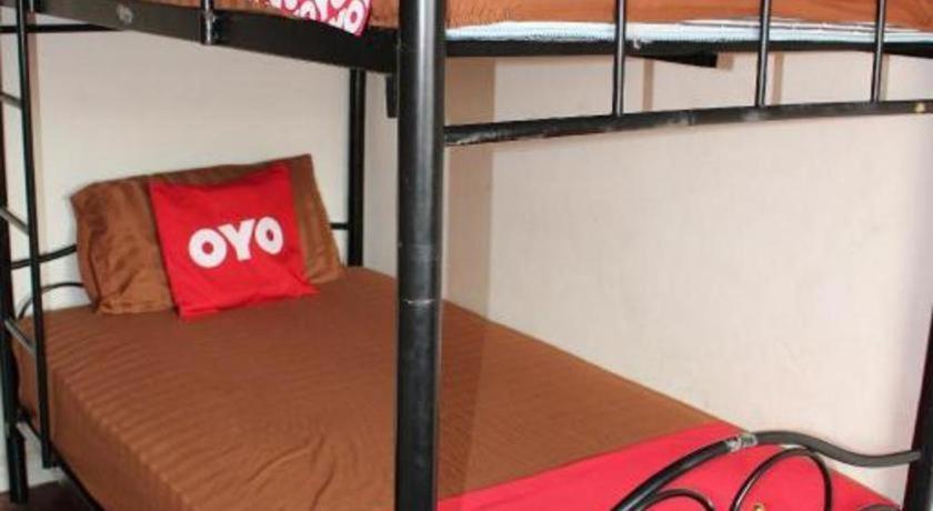 The Twins Hostel Hotel Bangkok