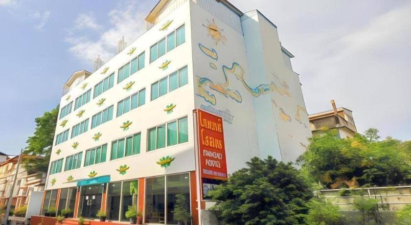 Hotel Oyo 410 Diamond Boutique 3*