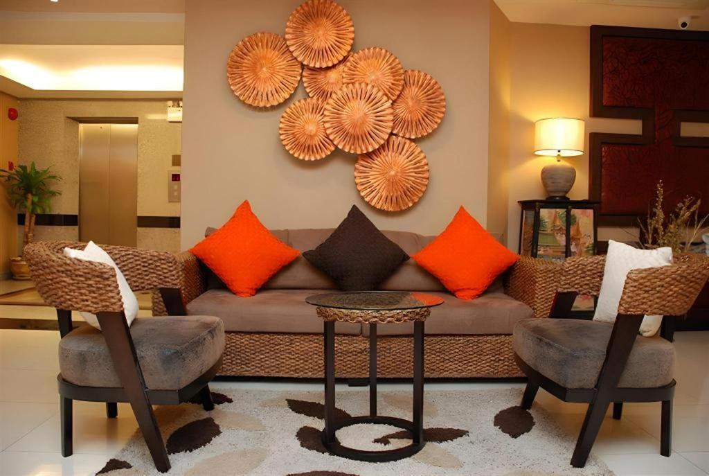 Hotel De Arni 3*