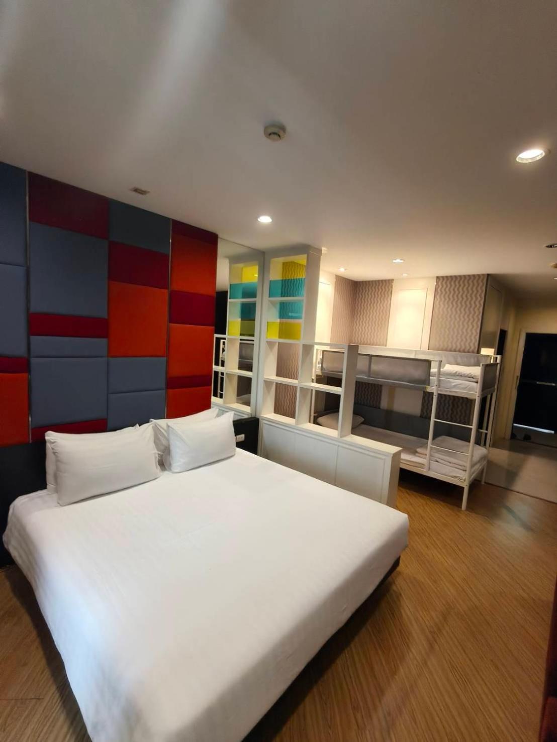 Aparthotel The Sunreno Bangkok