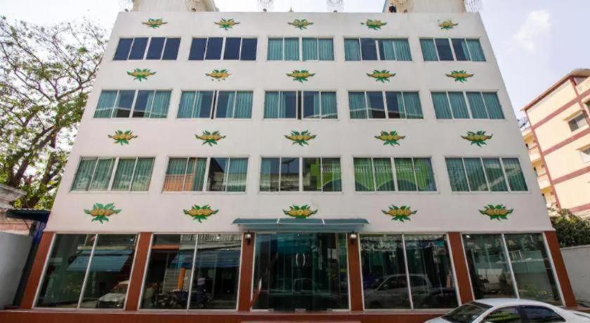 Oyo 410 Diamond Boutique Hotel 3*