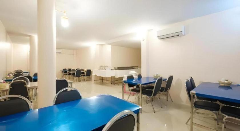 Bird -pratunam Hotel