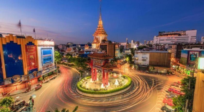 Hotel Oyo 225 Premier Place 2*