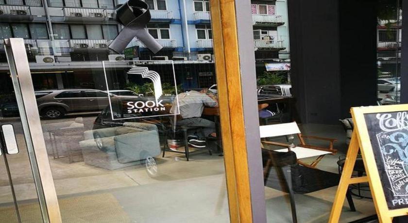 Hostel Sook Station *