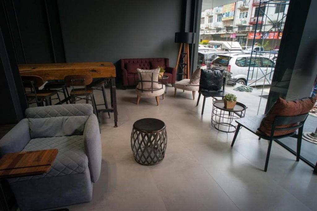 Hostel Sook Station *
