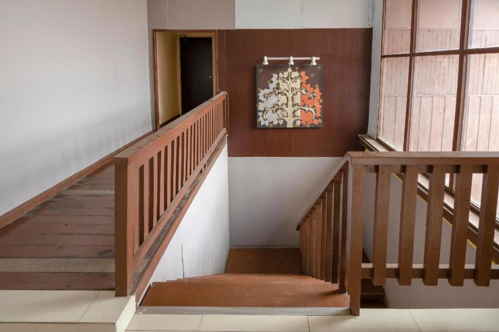Oyo 1089 Baan Boran Hotel