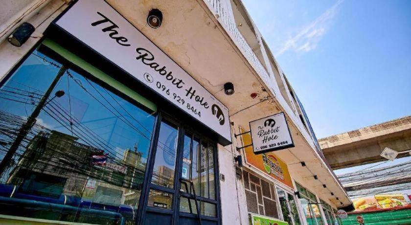 The Rabbit's Hole Hostel *