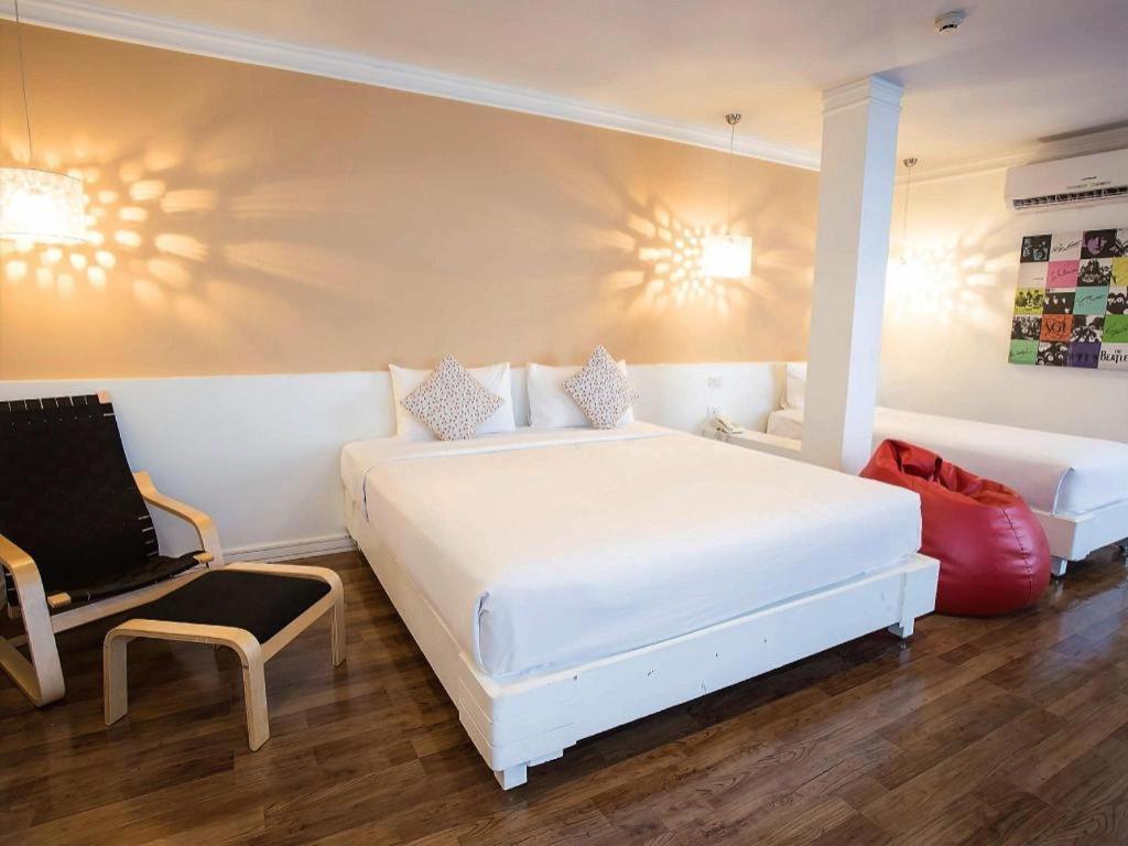 First House Hotel 3*