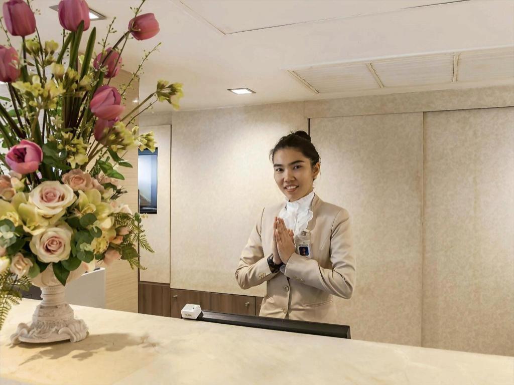 Hotel First House