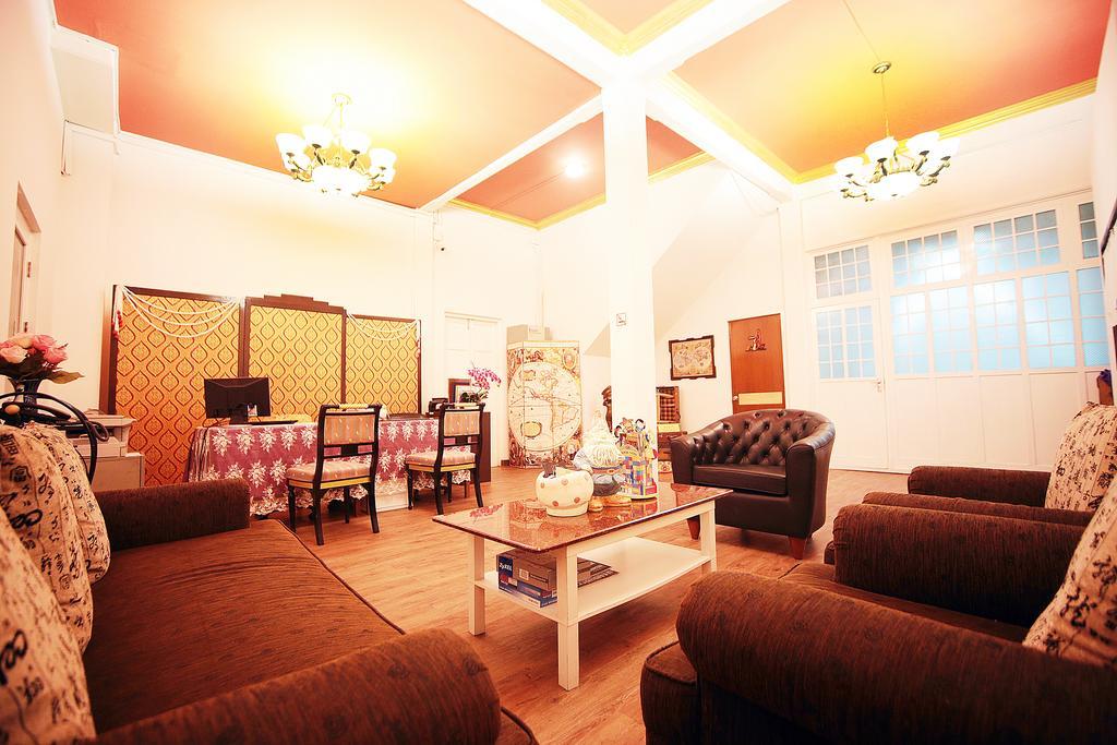 The Myth - Sud Sathorn Bed & Breakfast