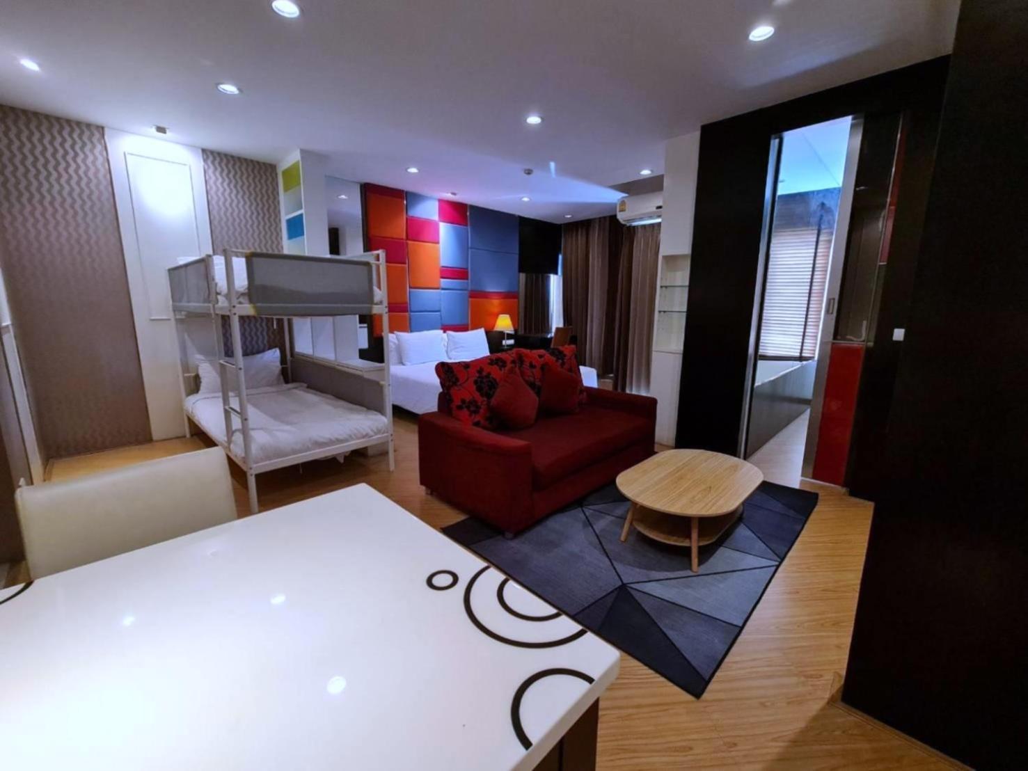 Hotel The Sunreno 3*