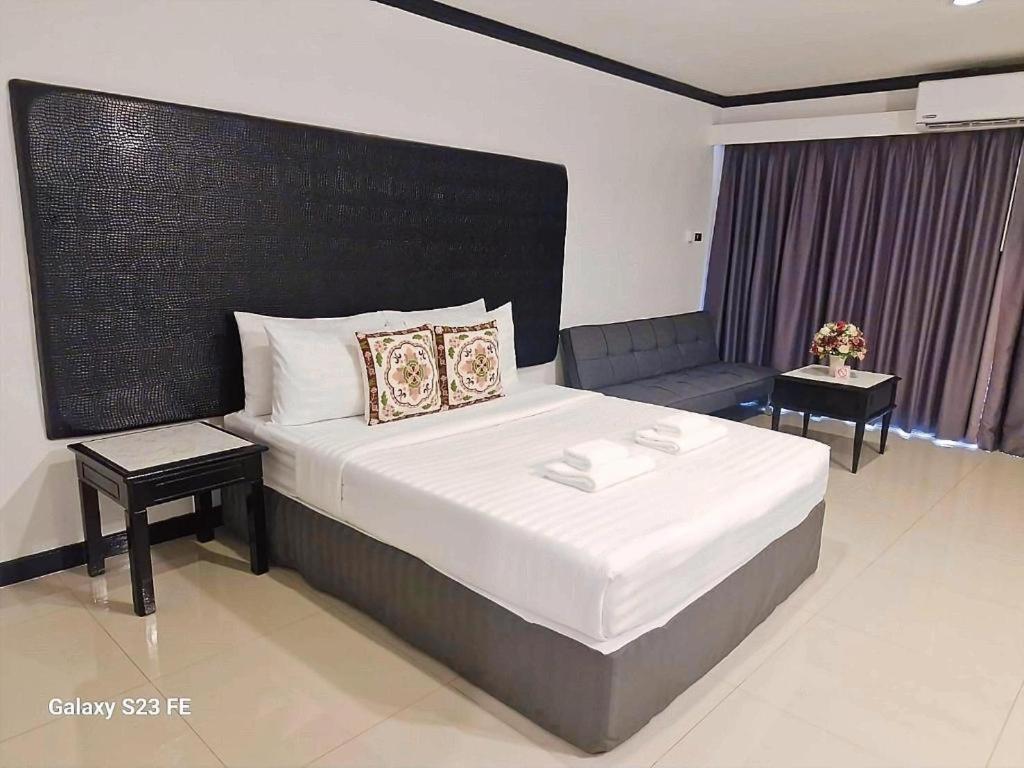 Town In Town Gardent Hotel Bangkok