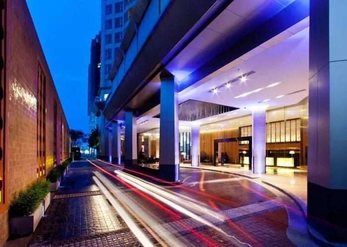 Sathorn Sky View Rooftop Bar Apartment *