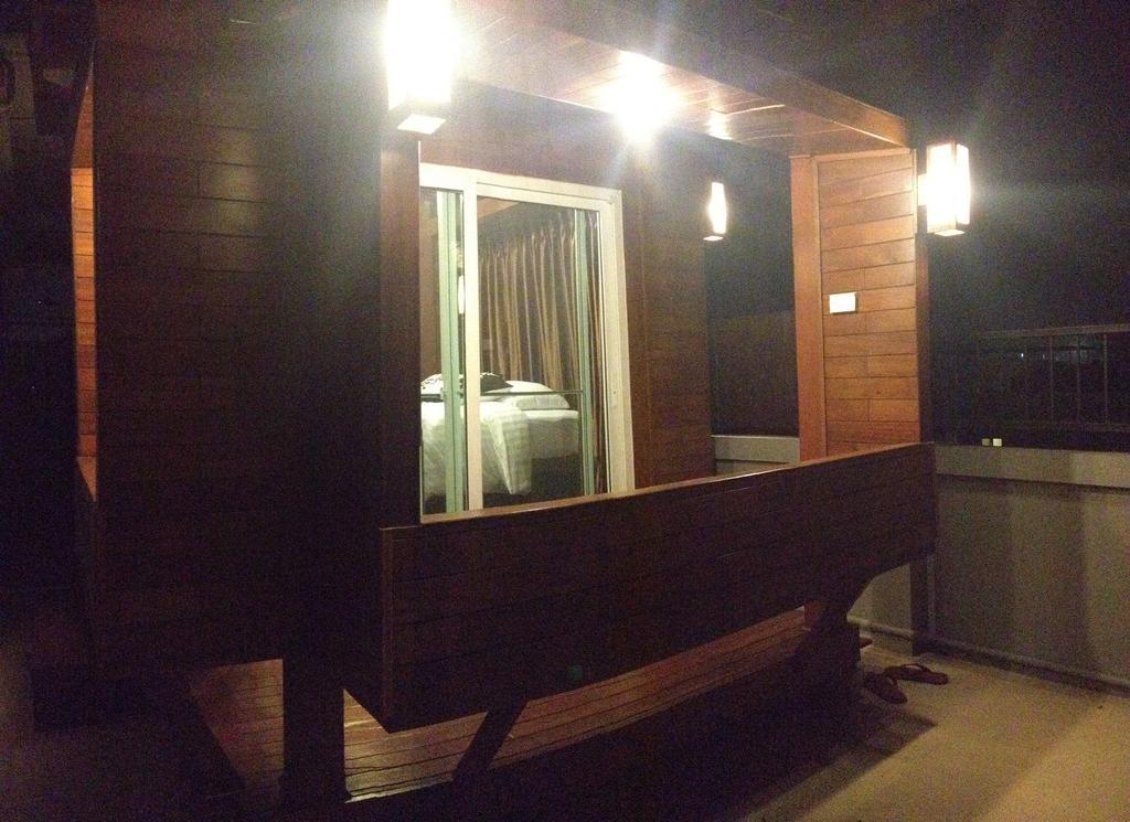 Adamaz House 2*