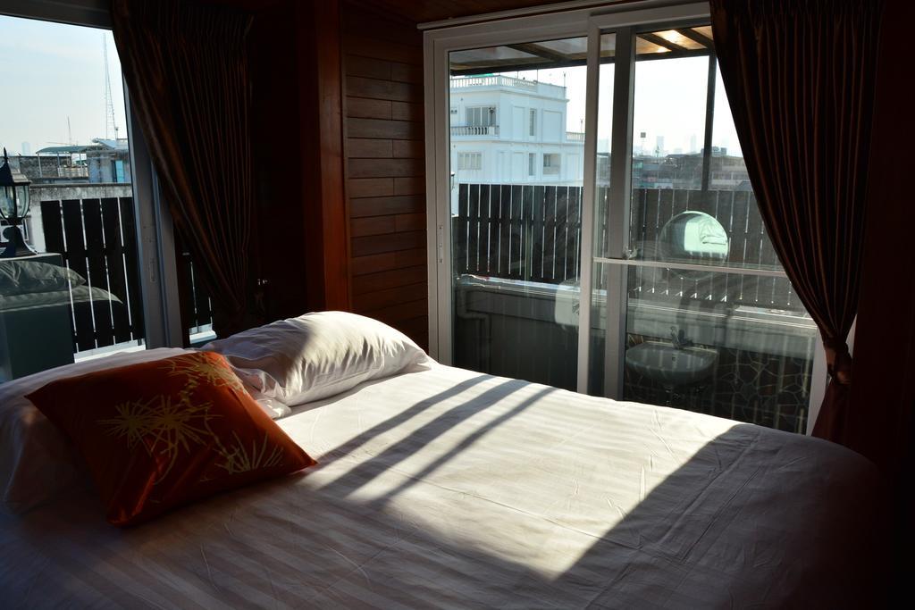 Adamaz House Gasthuis 2*