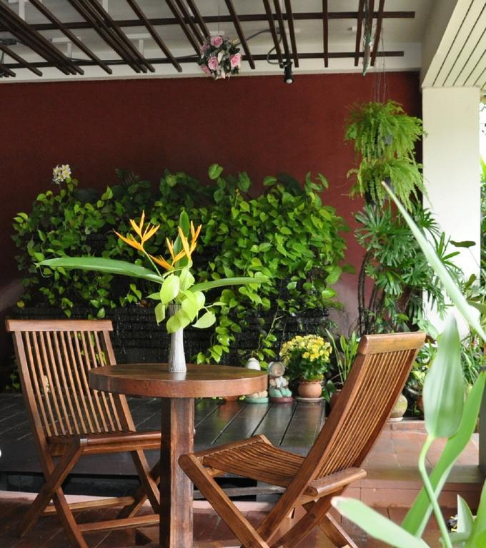 Thanaree Place Aparthotel 3*