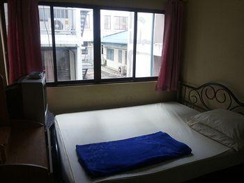 A2z And Bar Hotel 2*