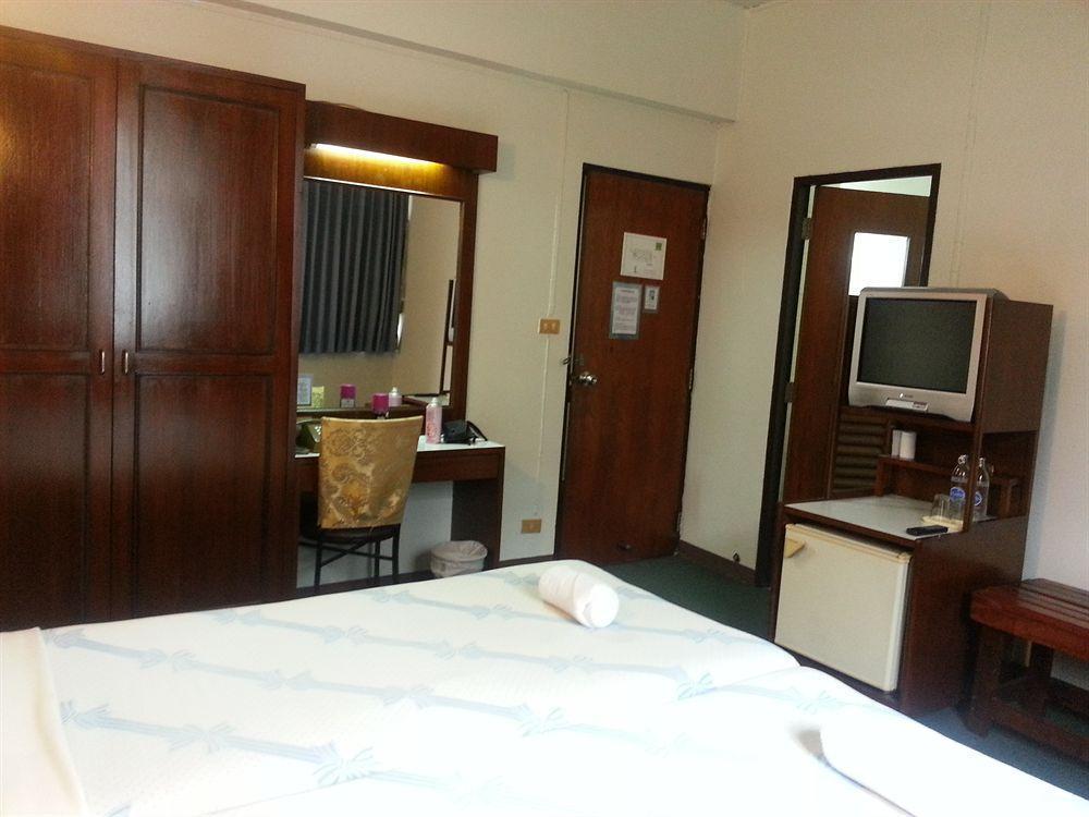 Ruamchitt Travelodge Hotel 3*