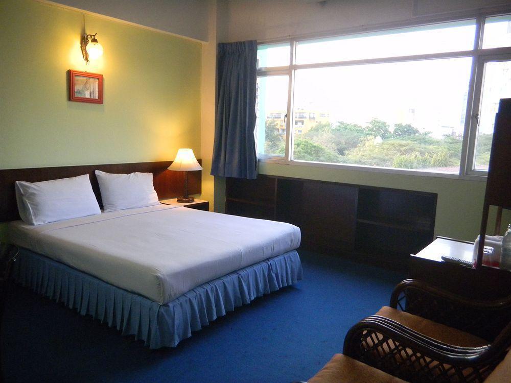 Hotel Ruamchitt Travelodge