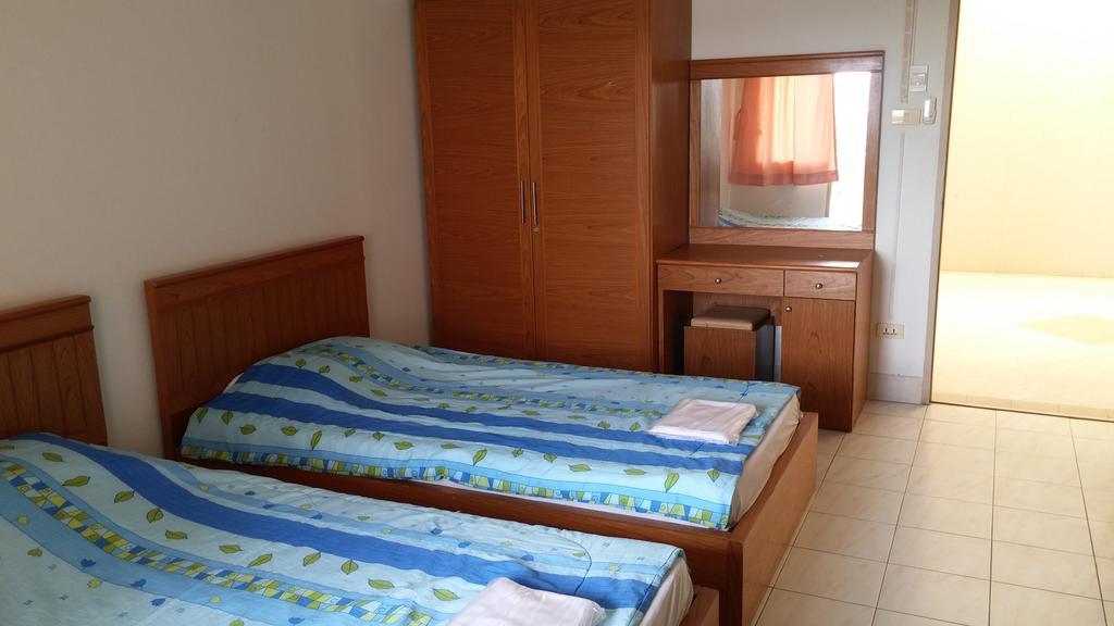 Motel Thana Place Charunsanitwong 34 Bangkok