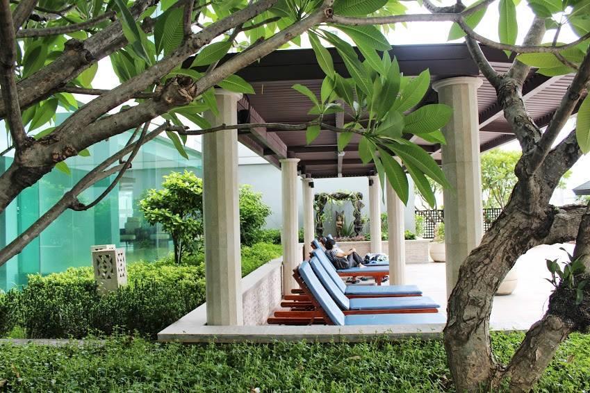 Riverside Apartment *