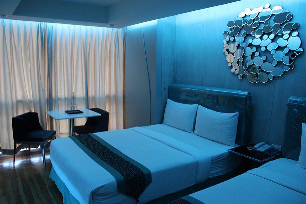 Blutique 3*