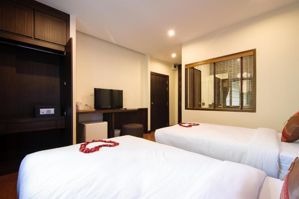 Tara Place 3*
