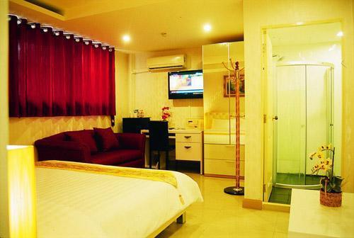 Diamond Silom