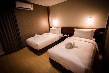Hotel C U 3*