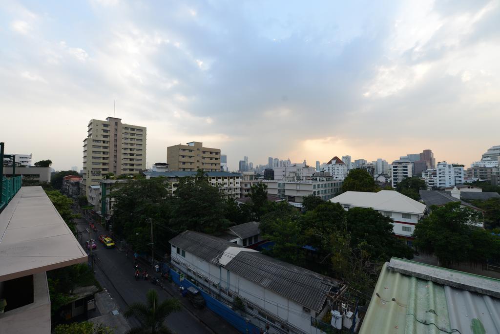 Happy 2 Penginapan Bangkok