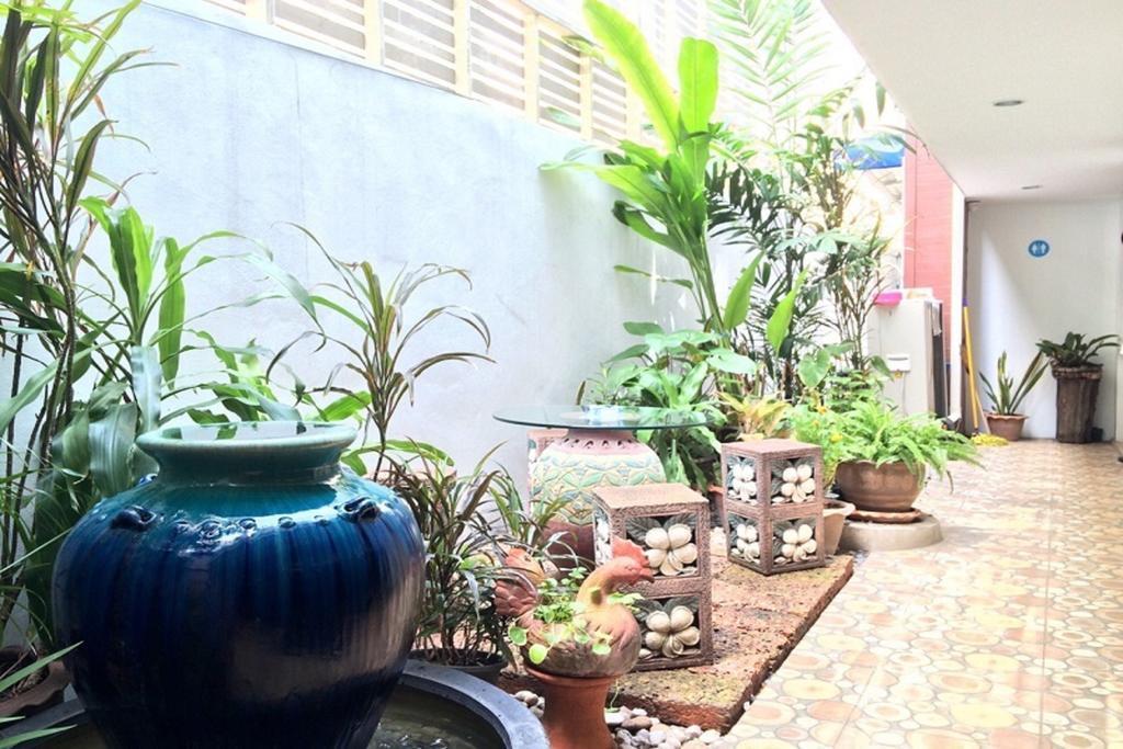 Hostel Double Dd House At Mrt Sutthisarn Bangkok