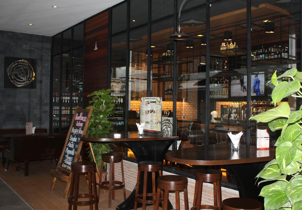 Trinity Silom 3*