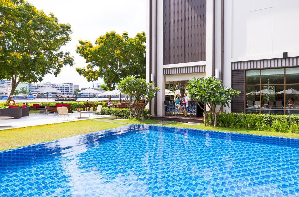 Ibis Riverside 3*