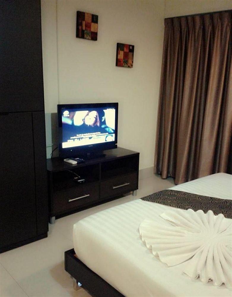 Hotel The Mix - Bts Phrakhanong Bangkok