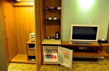 The Moonite Boutique 3*