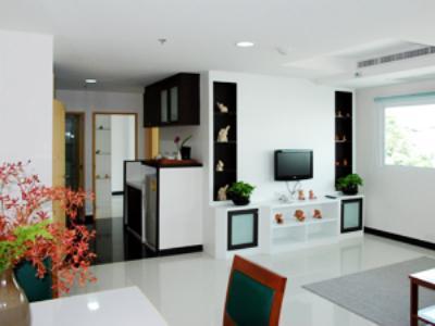 Laurel Aparthotel