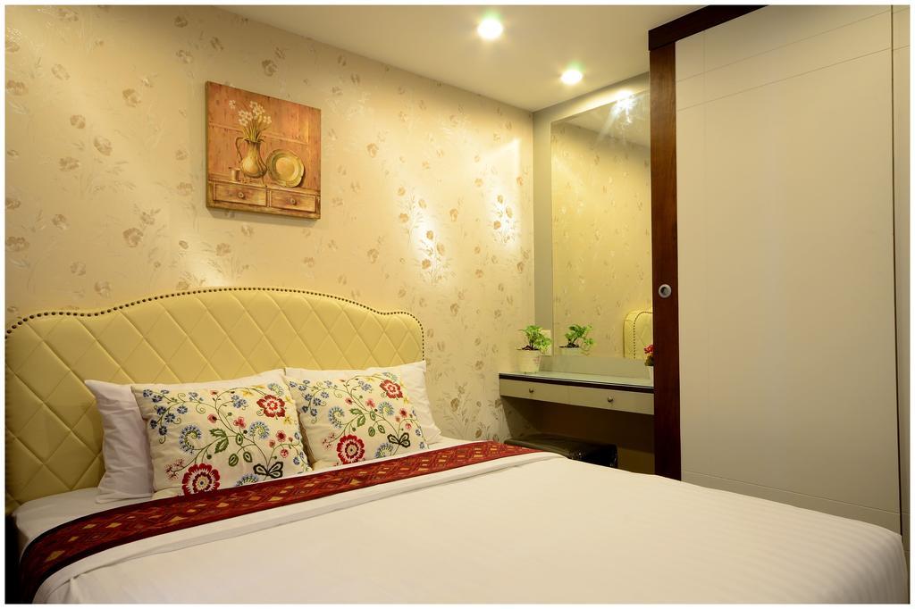 At Suvarnabhumi Hotel