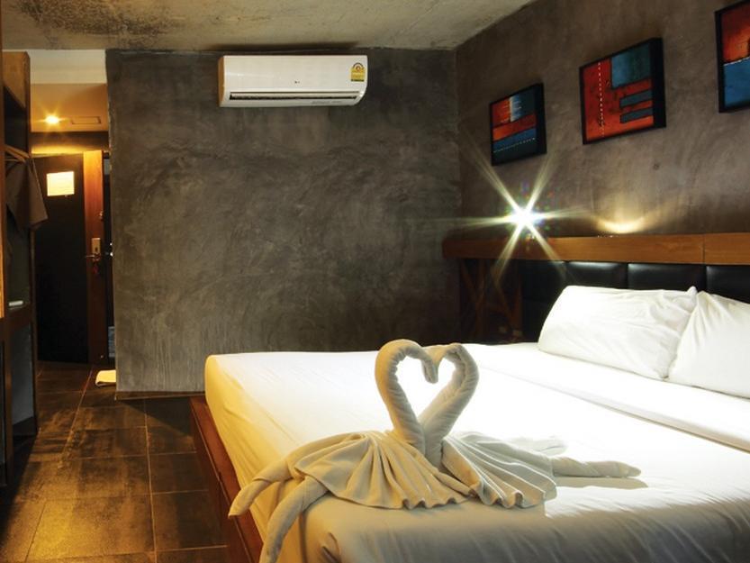 B2 - Srinakarin Hotel Bangkok