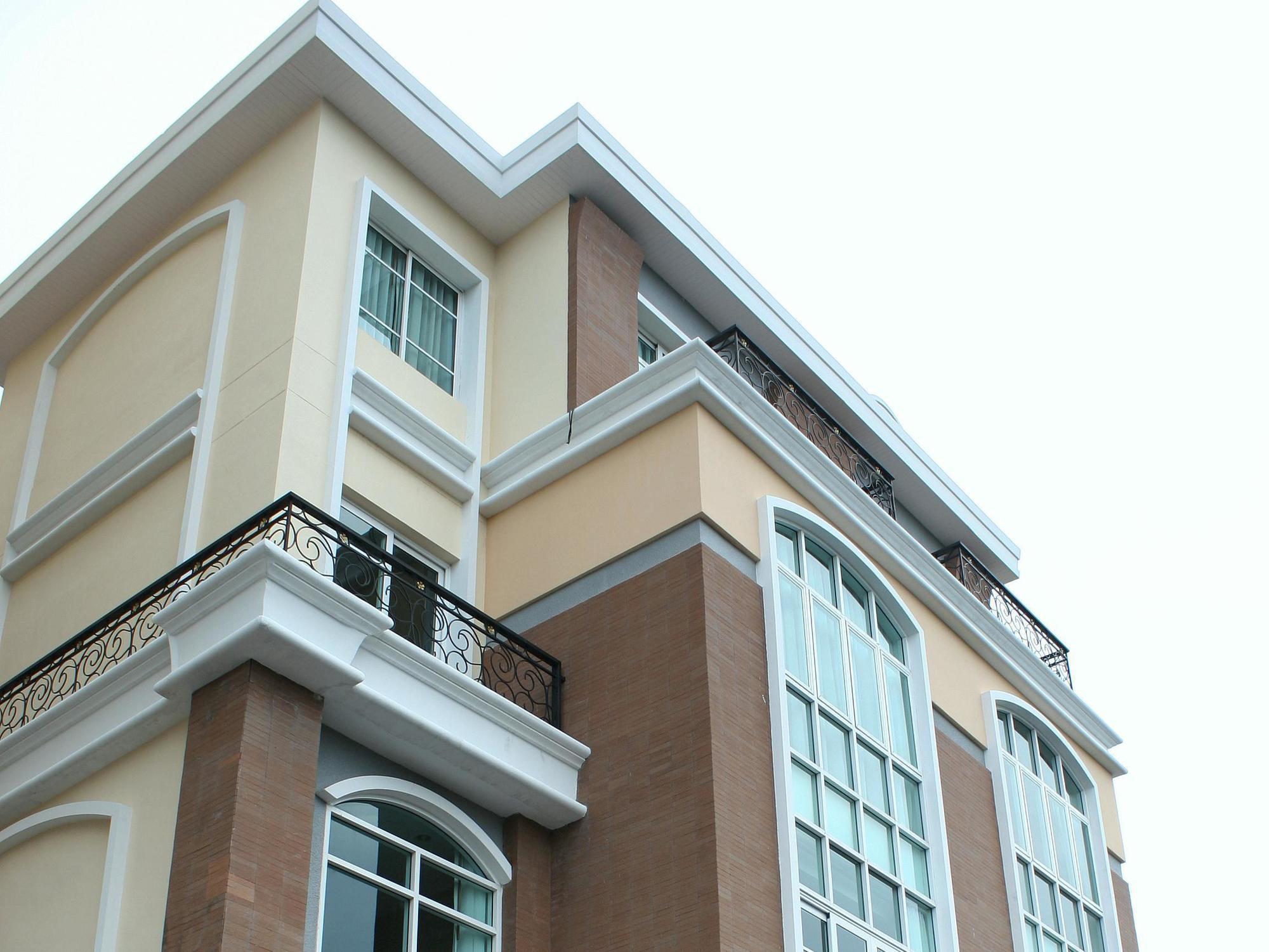 Greenview Ekkamai10 3*