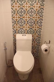 Hotel Laksameenarai Guesthouse - Hostel/Backpacker Accommodation
