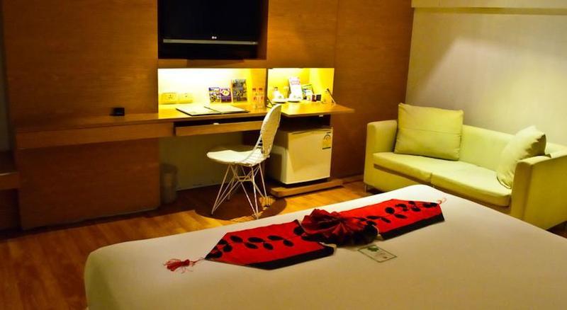 I Silom 4*