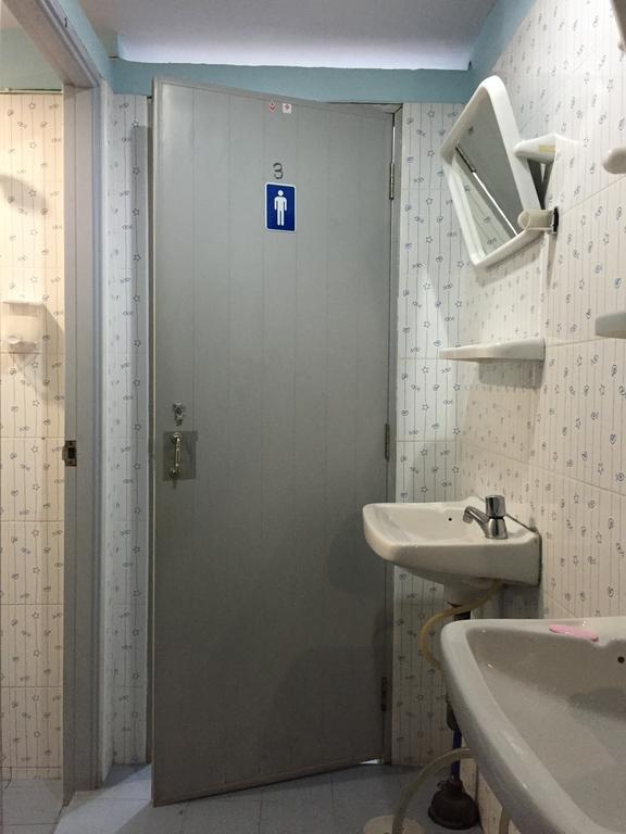 Rumah tetamu Honey Place Guesthouse,special Rate For Long