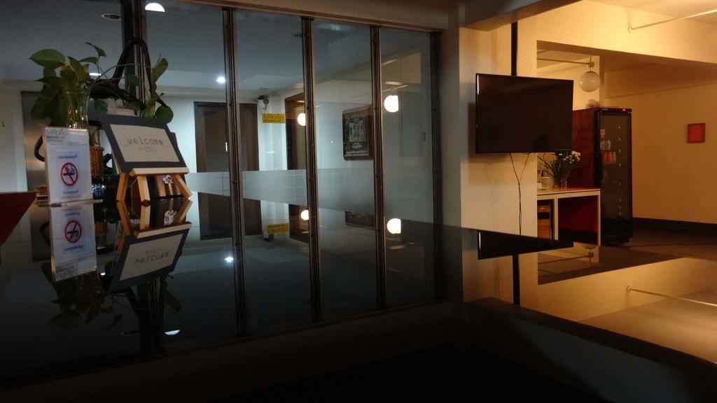 Mango Bedroom 2*