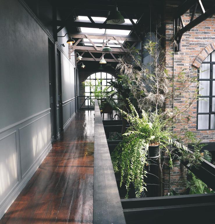 J No.14 Bangkok