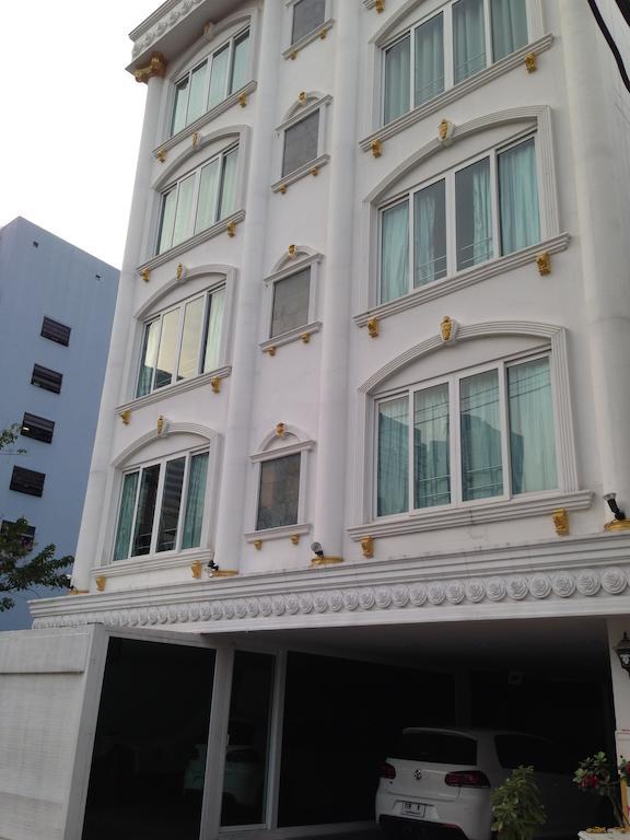 Hostel Silom3 *