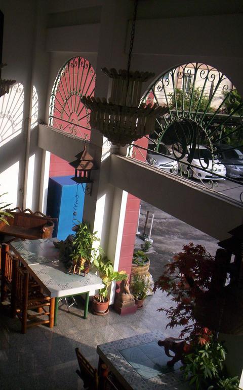 Baankhunmae Bangkok
