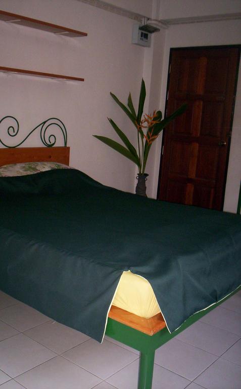 Aparthotel Baankhunmae Bangkok