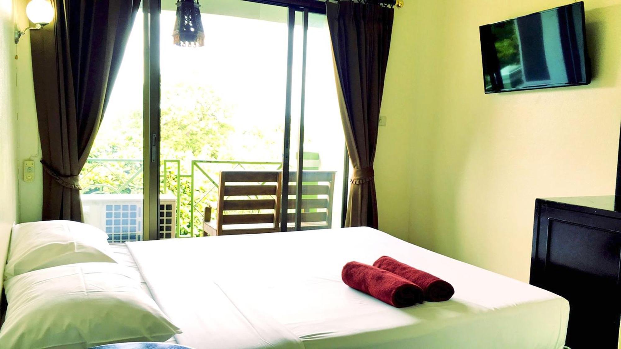 Hotel Four Sons Village