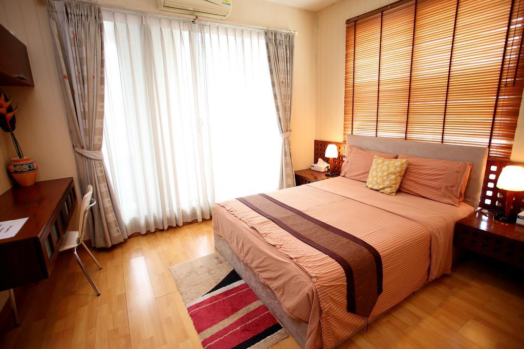 Apartment 3 Bedroom At Sukhumvit