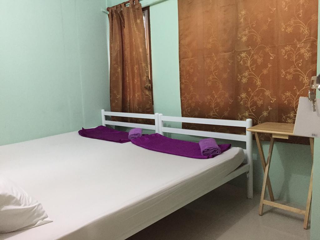 Rumah tetamu Honey Place Guesthouse,special Rate For Long Bangkok